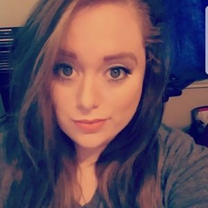 Meet your Posher, Kacie